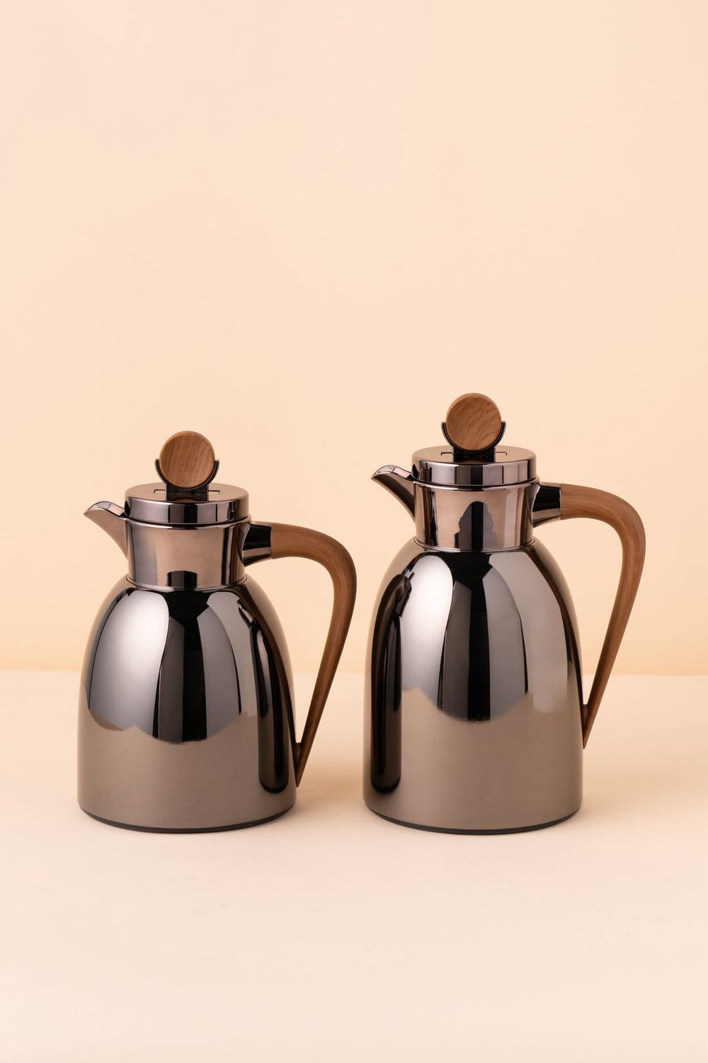 Safaa Flask Set 2 Pcs Black Nickel Wooden Handle 1L 0.7L Steel Insulated Arabic Flask REEMA Art
