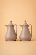 Nadda Flask Set 2 Pcs 1L Insulated Flask Lifestyle Shot REEMA Art
